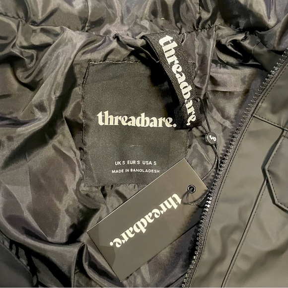 Threadbare rain jacket - Picture 3 of 3